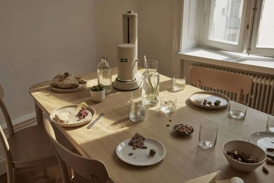 Aarke Muut Keittiön Pienkoneet*karahvi sekoituslusikalla Nesting Carafe