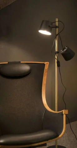 Sisustusvalaisimet*Aneta Lighting lattiavalaisin Espresso 2-os. mattamusta/puu