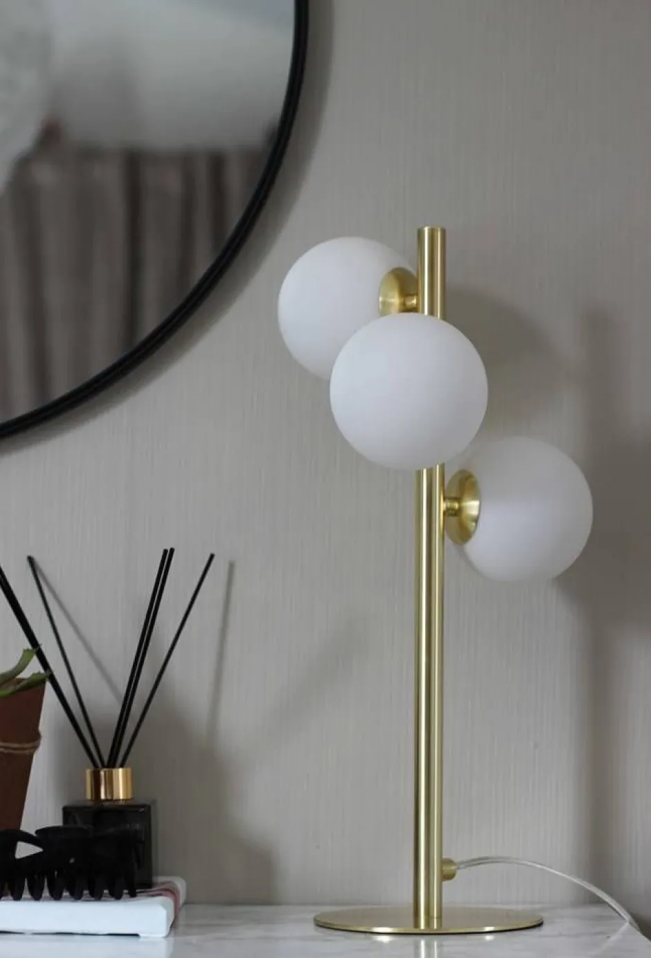 Sisustusvalaisimet*Aneta Lighting pöytävalaisin Molekyl 3-os. mattamessinki