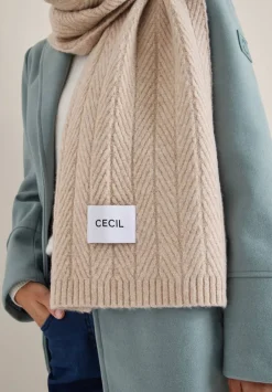 Cecil Huivit*huivi 572940