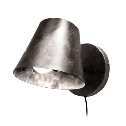 Design by Gru00f6nlund Sisustusvalaisimet*Design by Grönlund Carbide seinävalaisin