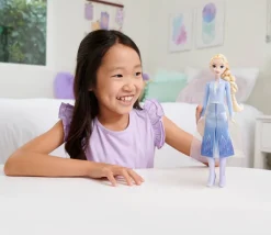 Disney Princess Nuket Ja Kotileikki*Frozen Core Elsa nukke
