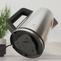 Electrolux Kahvi Ja Kuumat Juomat*vedenkeitin Create 5 E5K1-6ST
