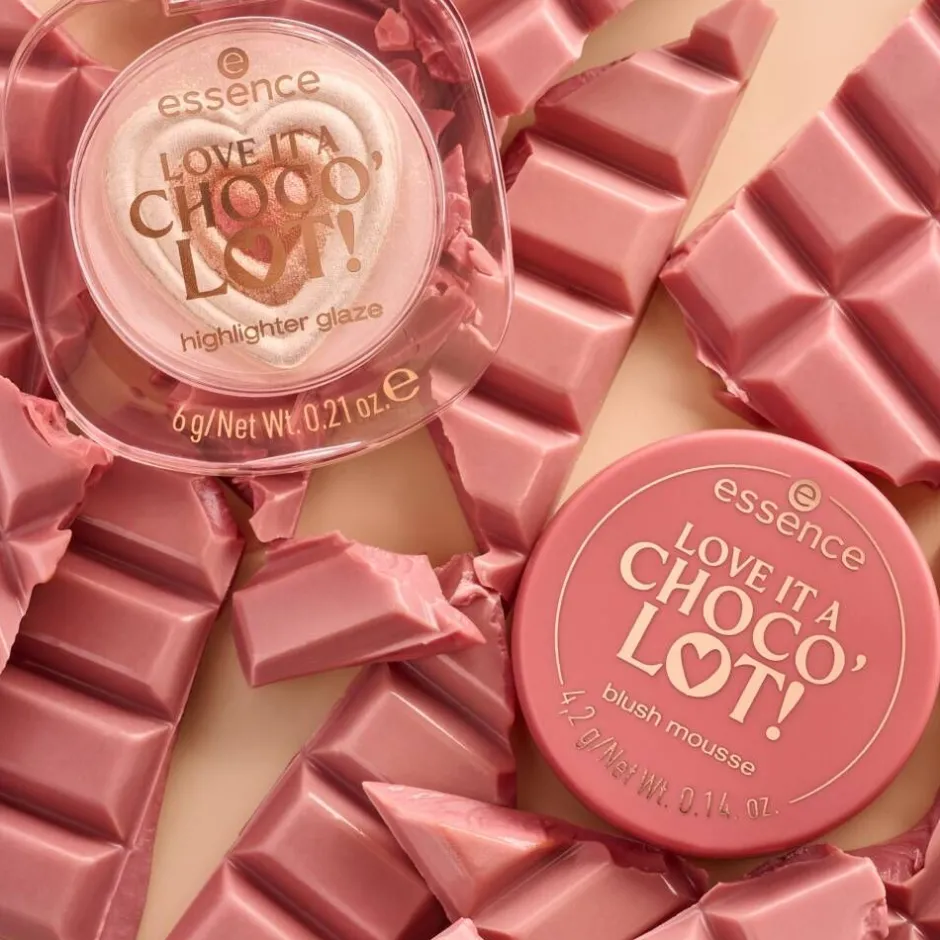 Essence Meikit*korostusväri LOVE IT A CHOCO' LOT! highlighter glaze