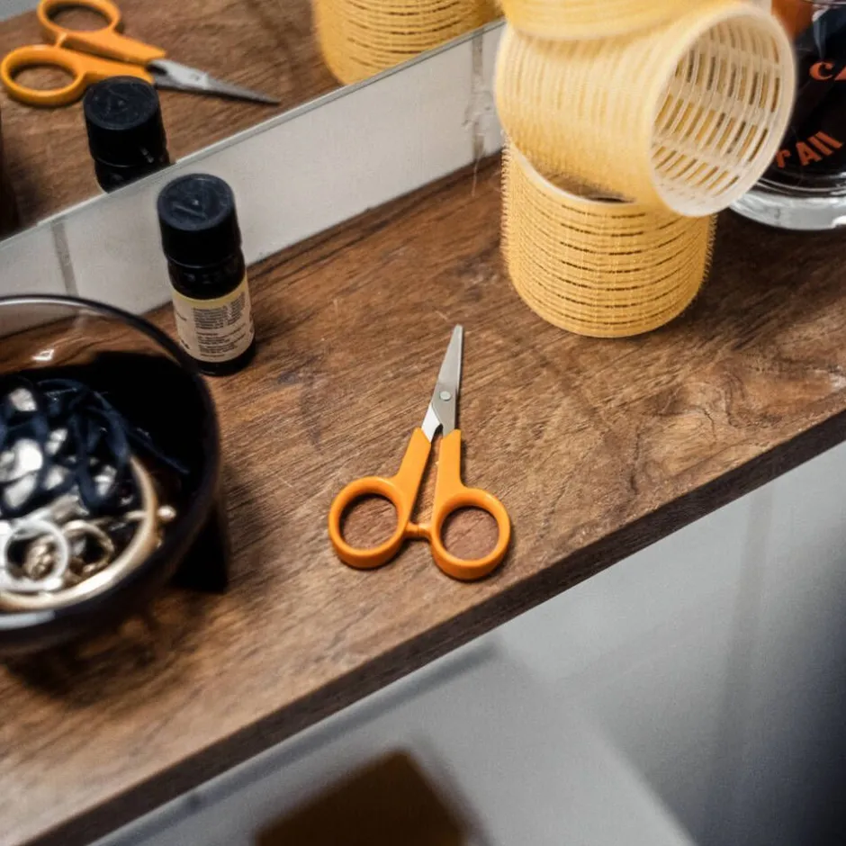Fiskars Kylpyhuonetarvikkeet|Sakset*Classic kynsisakset pyöreäkärkiset 10 cm