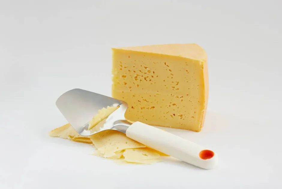 Fiskars Keittiötarvikkeet*Functional Form Juustohöylä kovalle juustolle