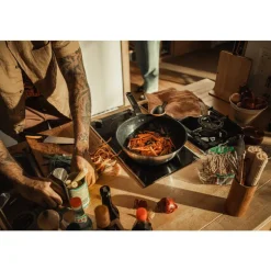 Fiskars Paistoastiat*Functional Form wokkipannu 28 cm