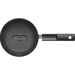 Fiskars Keittoastiat*Hard Face kasari 1,8 l kannella