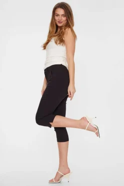 Freequent Shortsit Ja Caprit*caprit FqSolvej-ca