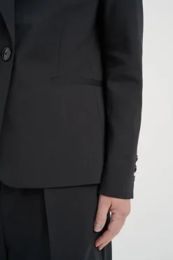 InWear Jakut, Bleiserit Ja Farkkutakit*jakku ZellaIW Classic short blazer Black 194008
