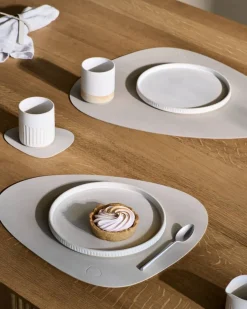 LIND DNA Keittiötekstiilit*pöytätabletti Nupo Curve L Oyster
