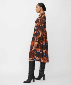 Masai Vapaa-Ajan Mekot*mekko MaNollira Autumnal