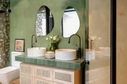 Mirrors and More Kellot Ja Peilit*peili Idona 40 x 60 cm musta