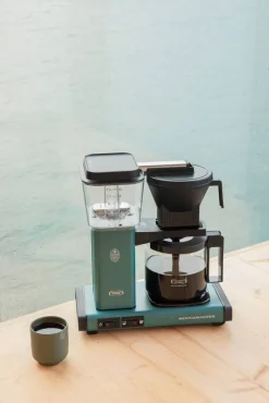 Kahvi Ja Kuumat Juomat*Moccamaster kahvinkeitin Optio The color of the year