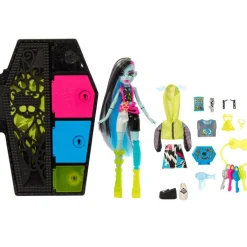 Monster High Nuket Ja Kotileikki*Skulltimate Frankie