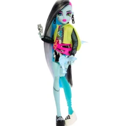 Monster High Nuket Ja Kotileikki*Skulltimate Frankie