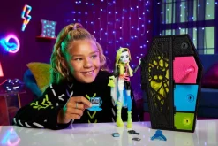 Monster High Nuket Ja Kotileikki*Skulltimate Frankie
