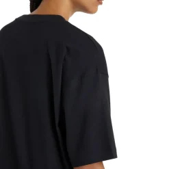 New Balance Paidat, Neuleet Ja Topit*t-paita Sport Oversized Graphic W Black