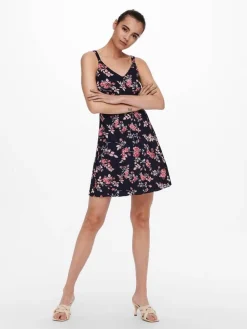 Only Vapaa-Ajan Mekot*mekko OnlKarmen Life S/L Short White