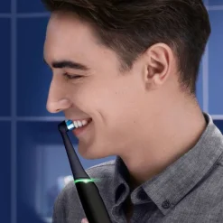 Oral-B Hammashoito*sähköhammasharja iO6S Black