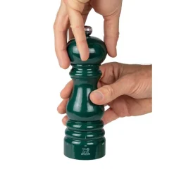 Peugeot Keittiötarvikkeet*Z-suolamylly Paris karkeudensäädöllä 18 cm Green For