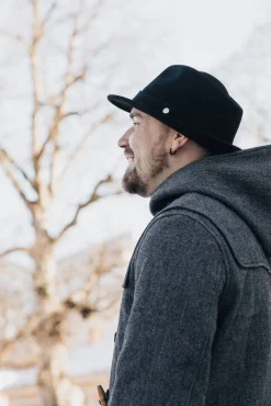 Salon lakkitehdas Hatut, Huivit Ja Käsineet*huopahattu Jouni Crush Earflaps MUSTA