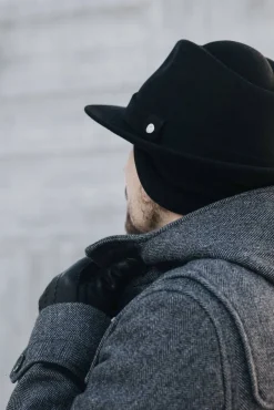 Salon lakkitehdas Hatut, Huivit Ja Käsineet*huopahattu Jouni Crush Earflaps MUSTA