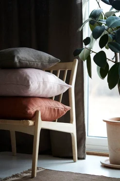 Svanefors Sisustustekstiilit*tyynynpäällinen Greenwich 60x60 cm vaalea roosa