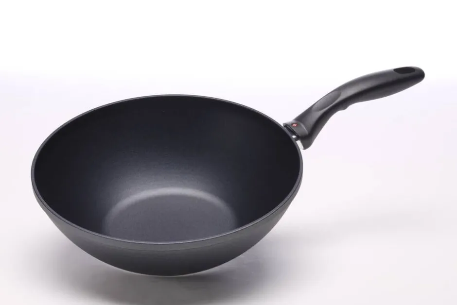 Swiss Diamond Paistoastiat*XD Wok + kansi 28 cm / 3,7 L induktio