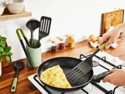 Tefal Keittiötarvikkeet*paistolasta leikkuureunalla Essential 2in1
