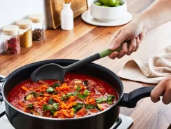 Tefal Keittiötarvikkeet*tarjoilukauha kaavinreunalla Essential 2in1