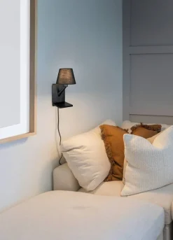 Trio Lighting Sisustusvalaisimet*Comfort seinävalaisin E14 mattamusta latausase